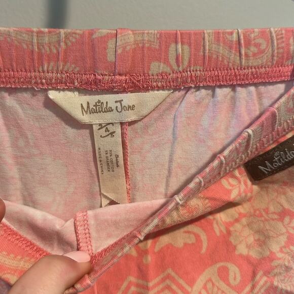 Matilda Jane size 4 Sugar Rush Pink Damask Ruffle Capri Pant - Picture 3 of 7